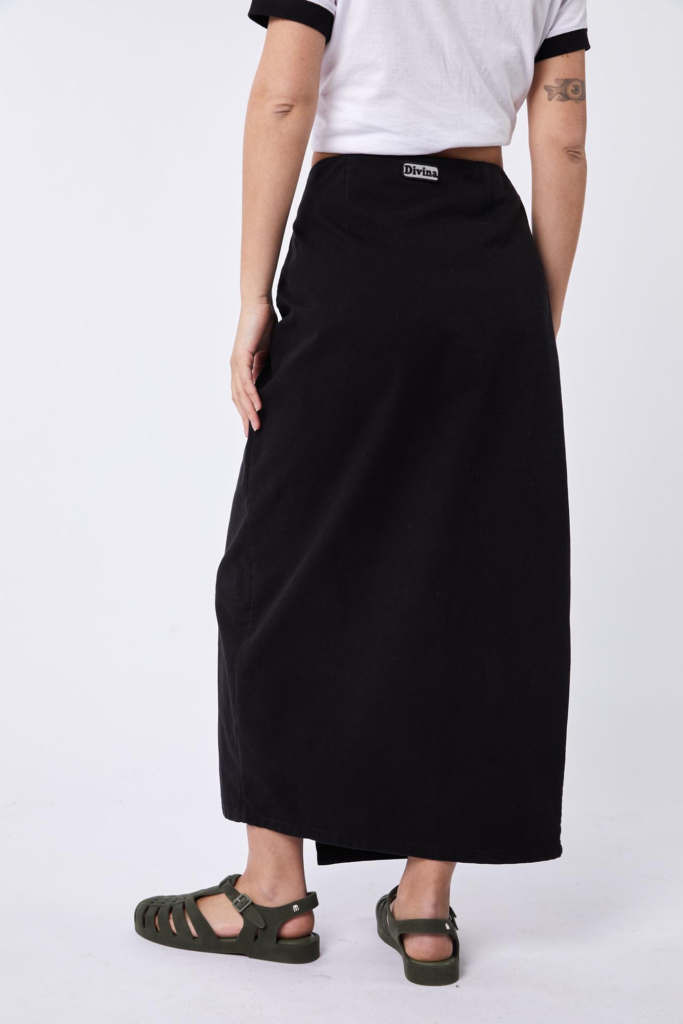 DS2582001-18 - FALDA LEA