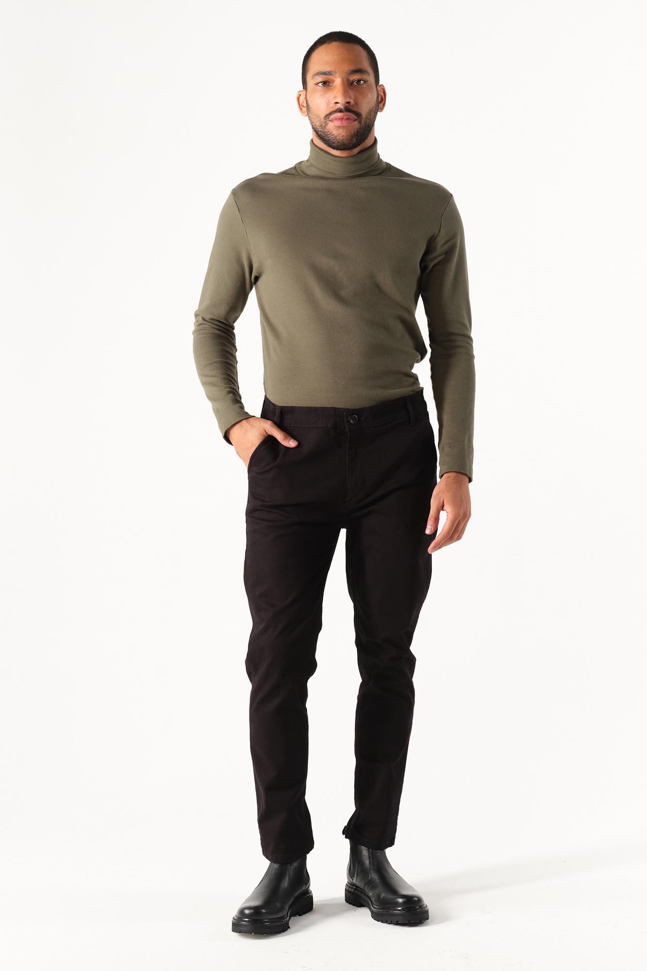BC0060003-18 - PANTALÓN CHUPIN CHINO ZAVALIA