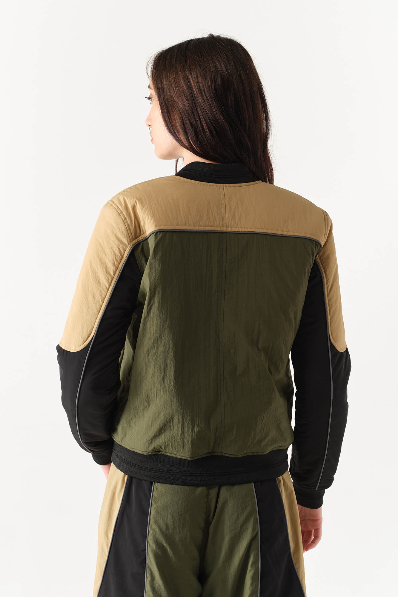 DW2532004-10 - BOMBER TYLER