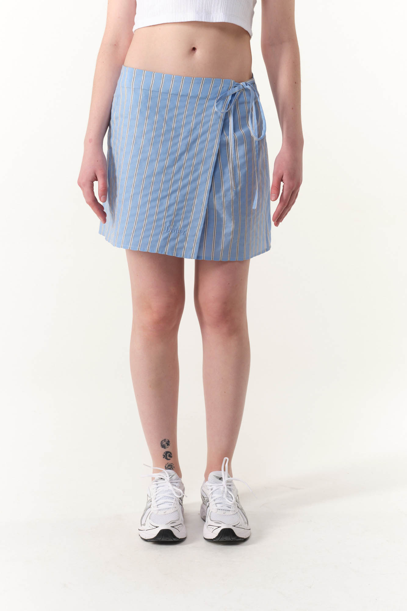 DS2682002-08 - FALDA PIXIE